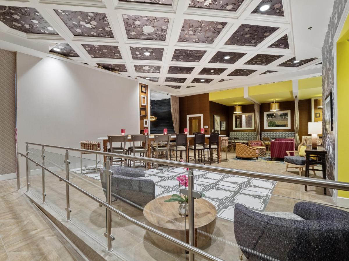 Apartment One Bed With Unmatched Amenities Steps From Paul Brown Stadium 345 Cincinnati